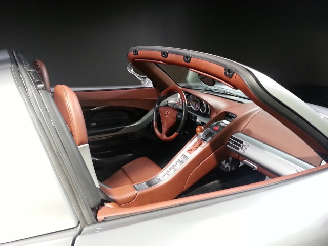 70 лет Porsche. Красивых автофото пост