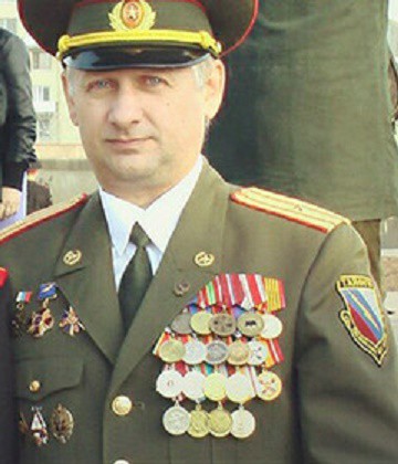 Нашелся специалист