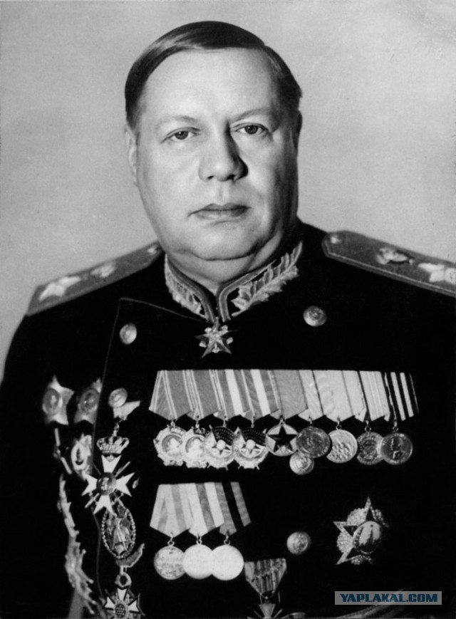 Почему Наполеон напал на Москву, а не на Санкт-Петербург?