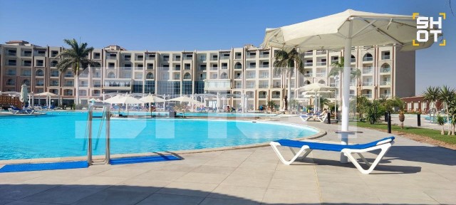 Россиян заселили в недостроенный отель в Египте.