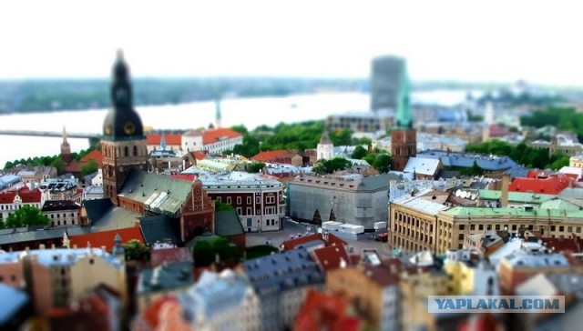 Tilt Shift фильтр, примененный к фоткам с Хаббла