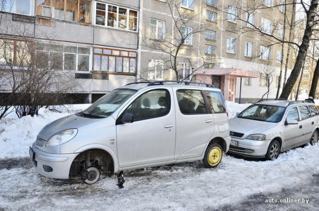 Как минчане мстят водителям за «кривую» парковку