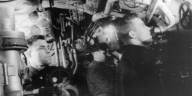 713 часов подлодки Травкина. Один подводник не выдержал и дезертировал. 1943 год.