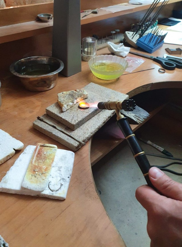 В итоге все-таки серебряное колечко своими руками