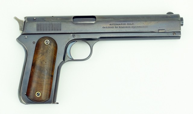 Первый в ряду "Кольтов": Colt M1900