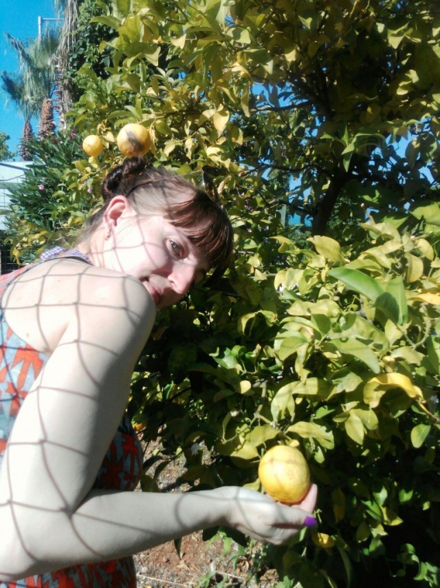 Ленка, фотай давай, я же пазирую