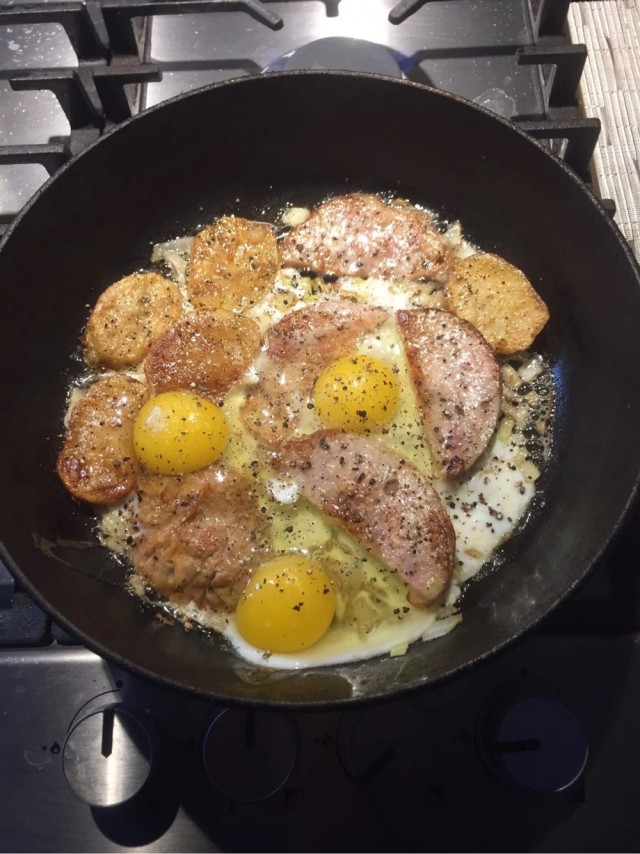 Как там у вас с яйцами? У меня всё норм!