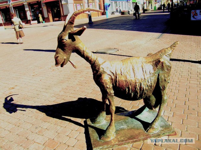 Памятник Громозеке