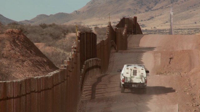 Американо-мексиканская стена