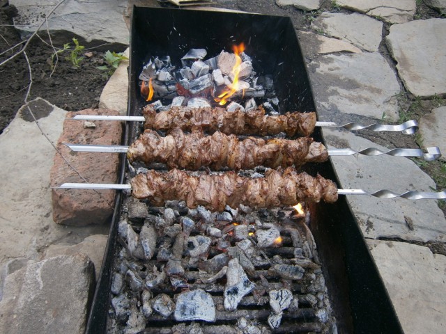 Баранина с картошкой(пирожок) и харчо