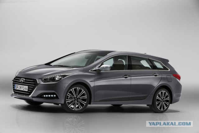 В Сети оказались новые фото универсала Lada Vesta в топовой комплектации