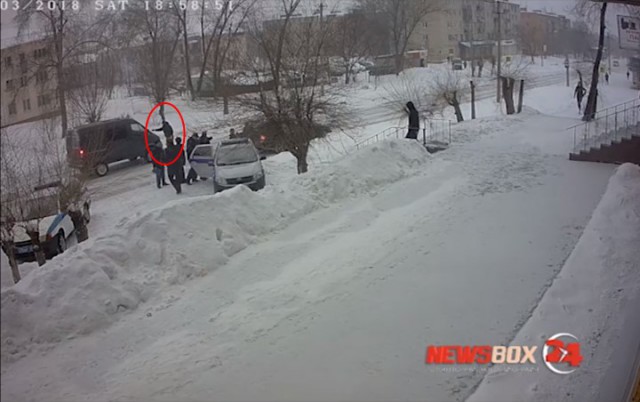 В Спасске-Дальнем драка хулиганов с полицией закончилась стрельбой и вызовом подмоги