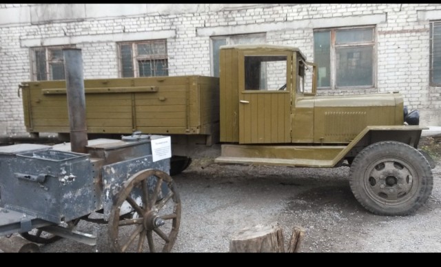 Самые необычные автомобили из советских фильмов
