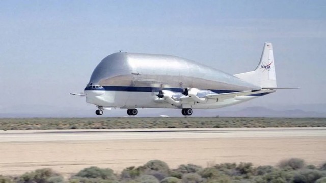 Зачем иранцы поставили на килевой обтекатель Ту-154М нос от американского истребителя?