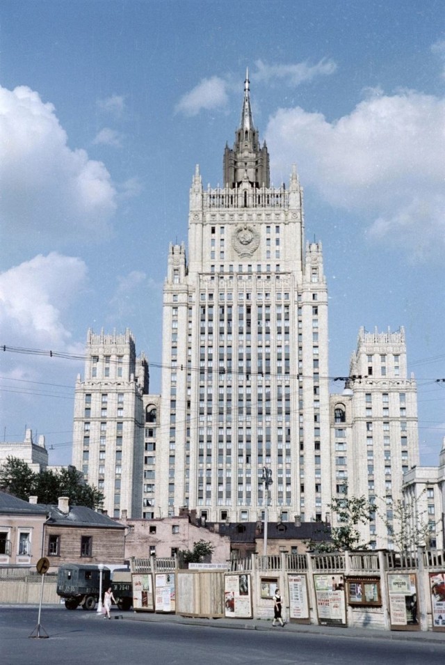 Москва и москвичи. Двадцатый век. 04.02.25