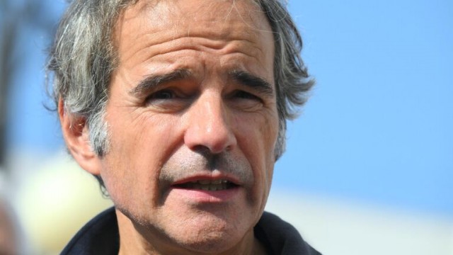 Гросси хочет поскорее попасть на ядерные объекты Ирана