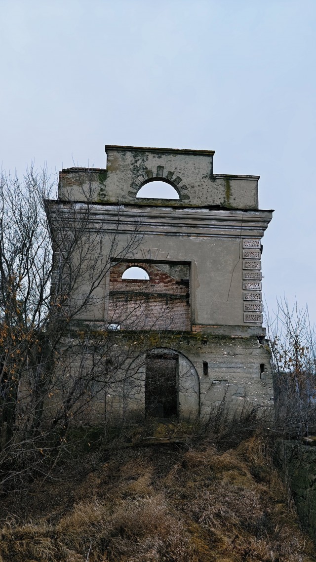 Разрушенные Киятская и Деушевская ГЭС.