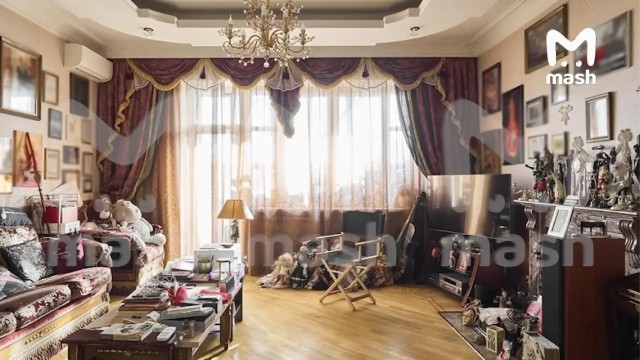 Полина Лурье продаёт ту самую квартиру в Хамовниках, за которую судилась с Долиной почти год
