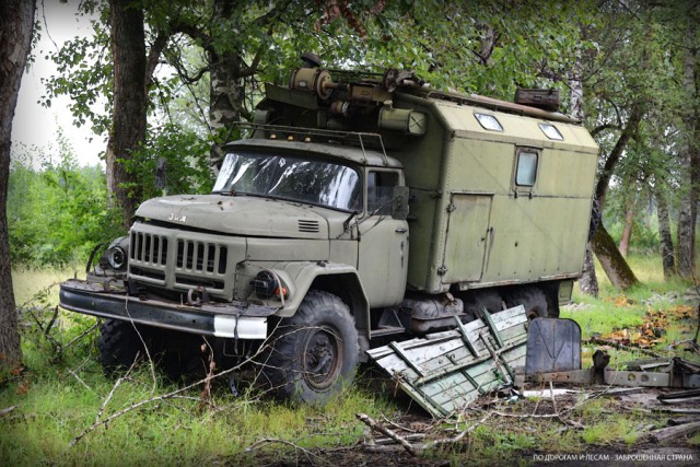 Кладбище военной техники