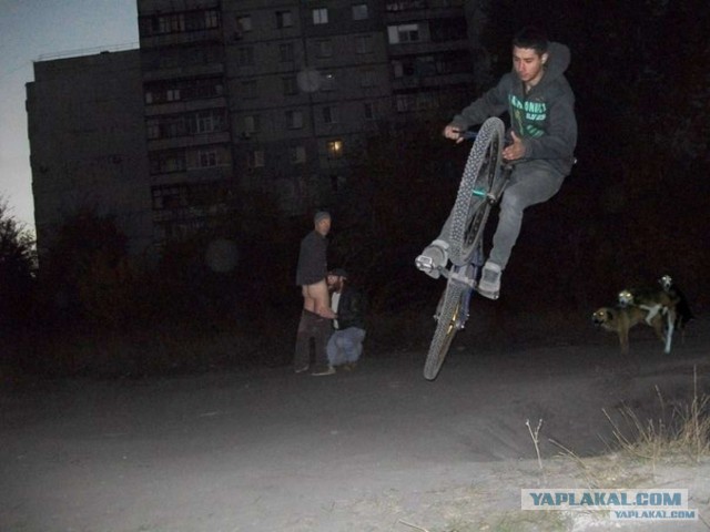 Забавные и страшные фотографии фотоловушек!