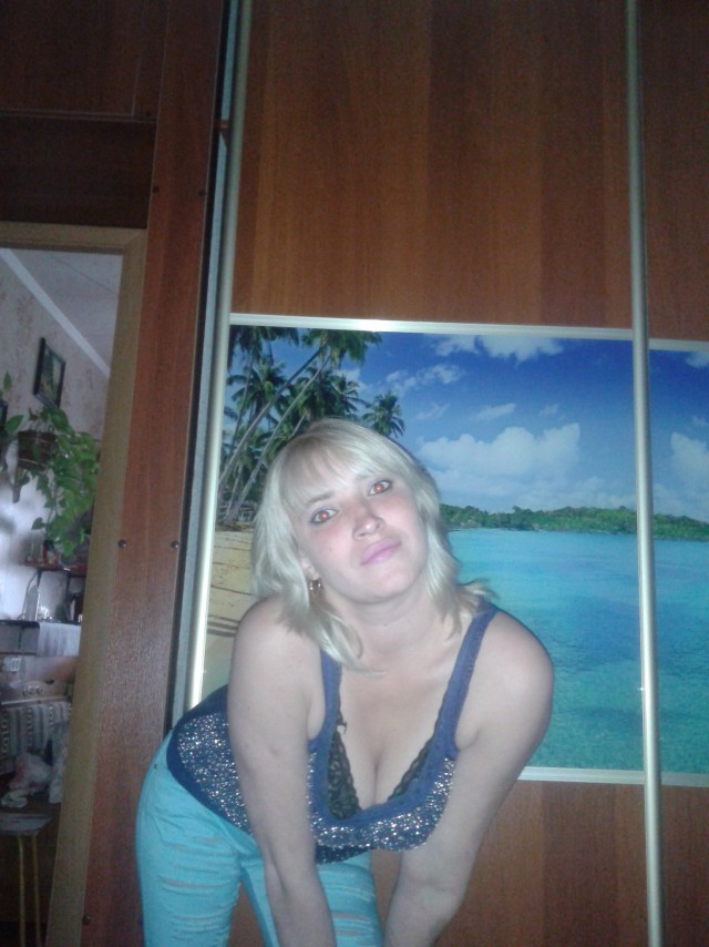 Давай я тебя ещё вот в этой позе сфоткаю