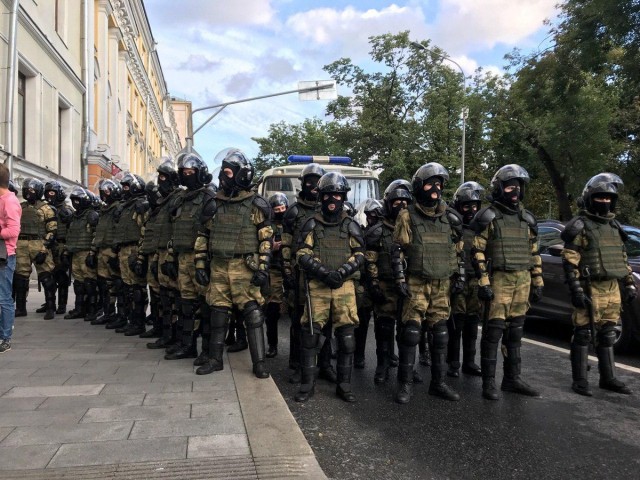 В Югре силовики избили посетителей кафе. От участия в спецоперации открестились все ведомства