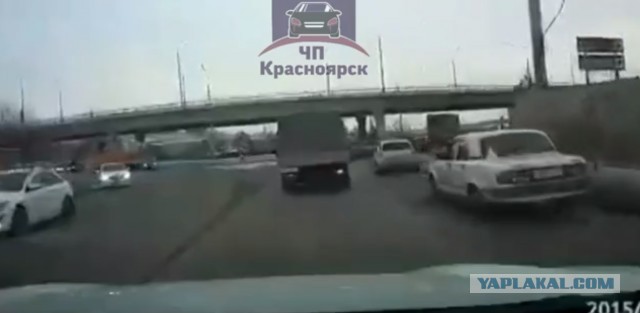 Даже ментов уже не стесняются!