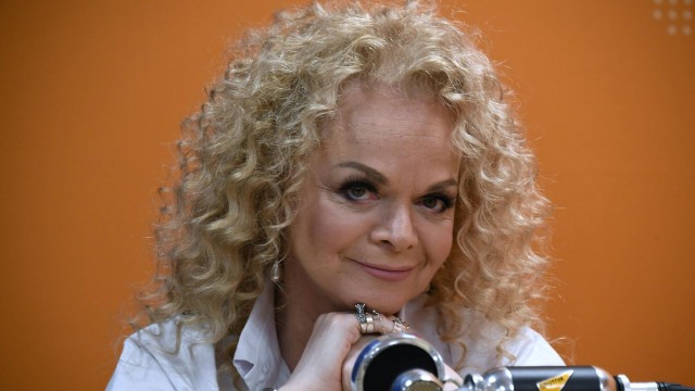 Долина отсудила не только квартиру обратно, но и получила три миллиона сверху