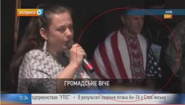 В Киеве проходит «народное вече».)))