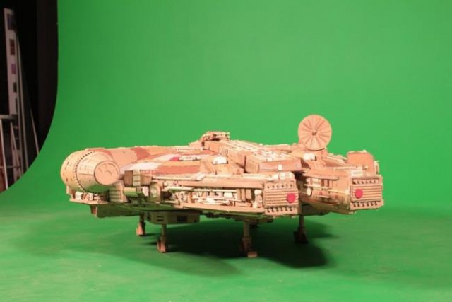 Корабль из "Звездных войн" из коробок