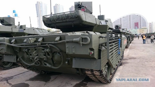 «Армата» сбросила камуфляж