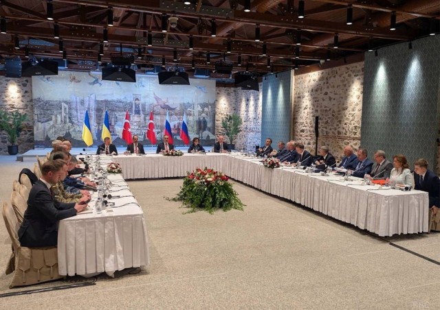Переговоры России и Украины завершились в Стамбуле