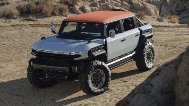 В GMC придумали альтернативу Bronco и Wrangler. Знакомьтесь – Hummer X