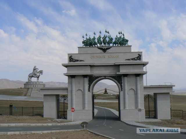 Приключения американцев в России/Монголии/Китае. Ч