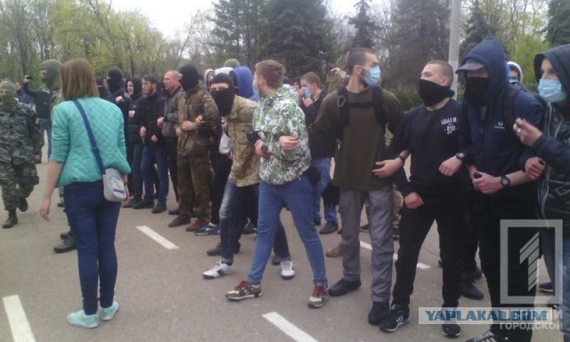 Одесса: на Аллее Славы произошла потасовка из-за георгиевской ленточки