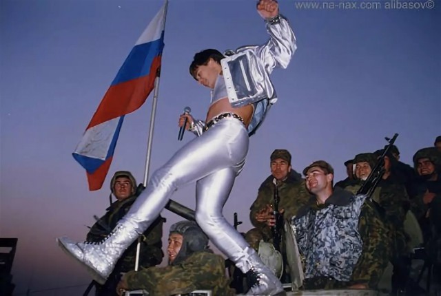 О Бари Алибасове