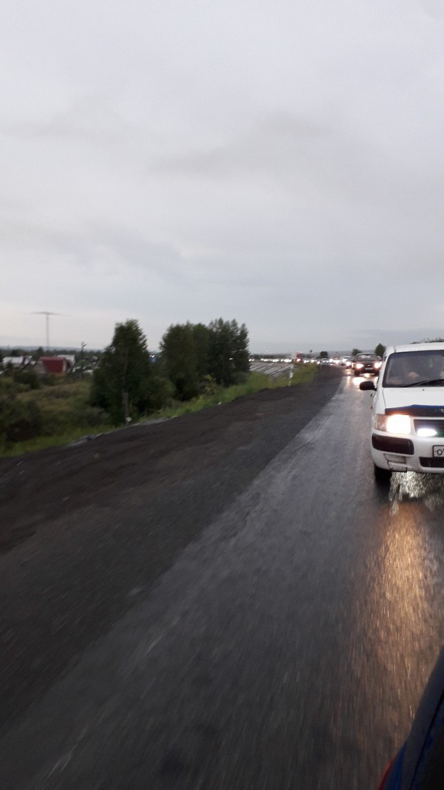 В Красноярском крае горит военный склад