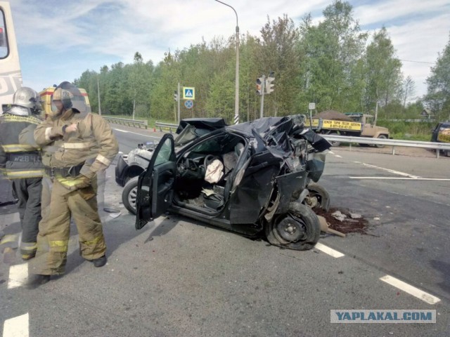 АвтоВАЗ объяснил причину хлипкого кузова своих автомобилей