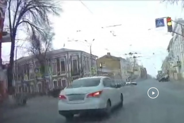 Самарская пуля: Мощно выступил водитель "Жигулей". Пострадали два человека