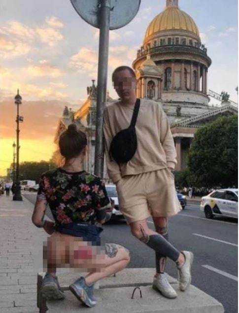 Суд постановил уничтожить iPhone, на который снимали голую фотосессию у Исаакиевского собора