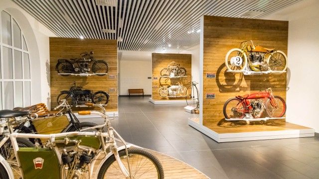 Крупнейший технический музей России в провинциальном городке, в котором ЯПлакал. Часть 1