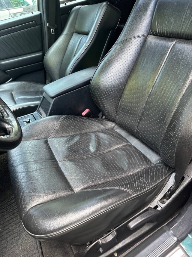 Новая игрушка (Mercedes S202)