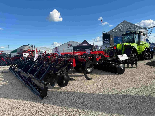 Экскурсия по миру сельхозмонстров. Farm Progress Show 2025