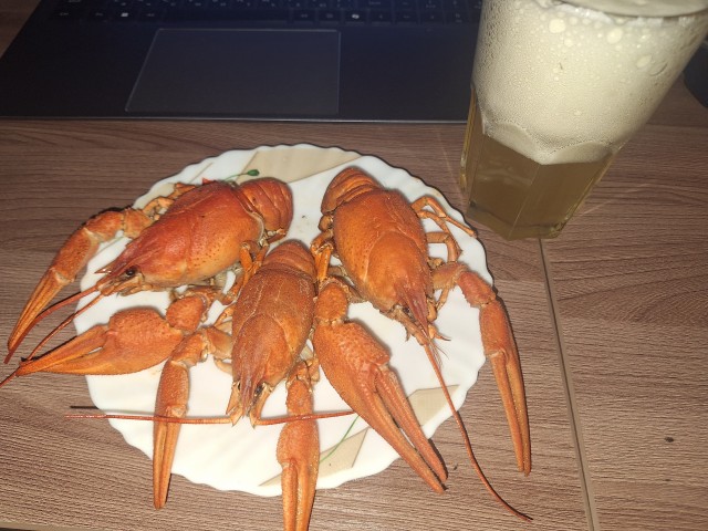 Делимся у кого что на столе