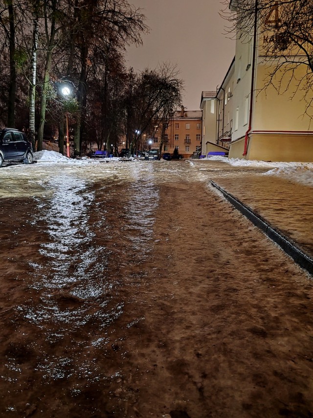 Позабыты хлопоты, остановлен бег! Вкалывают роботы, а не человек