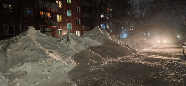 Аномальное тепло, установившееся в столице, приведет к тому, что снежный покров в Москве исчезнет