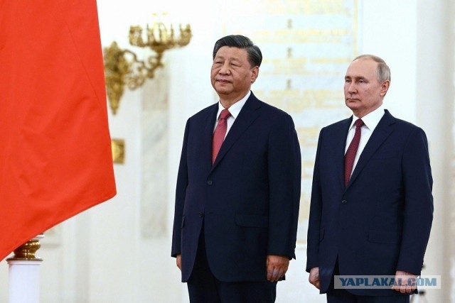 «Никогда не мешай своему врагу, когда он совершает ошибку», — The Economist представил новую обложку