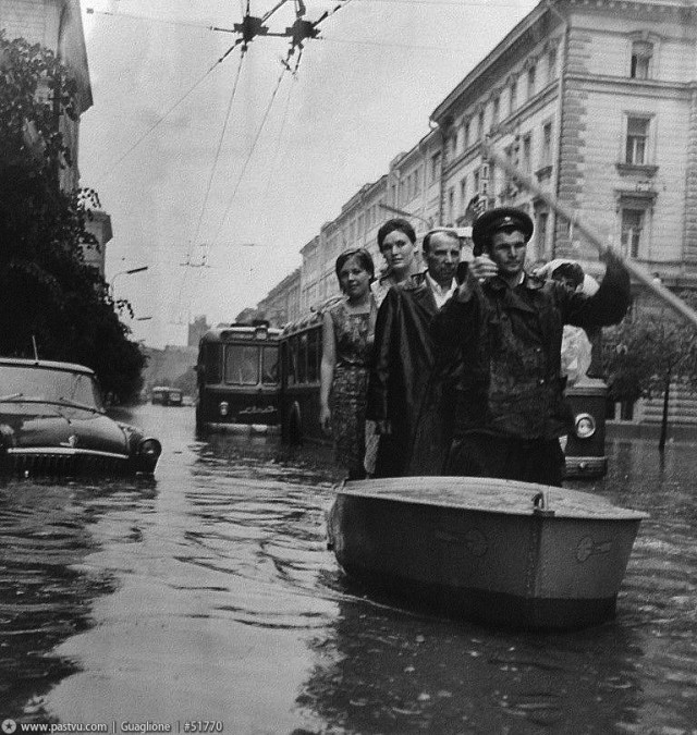 Москву затопило