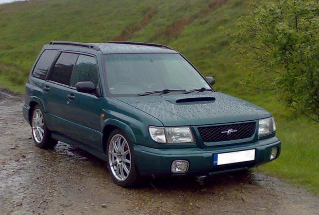 НИВА против Subaru Forester - Оффроад сравнение