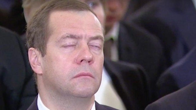 Медведев заявил, что не планирует уходить на отдых
